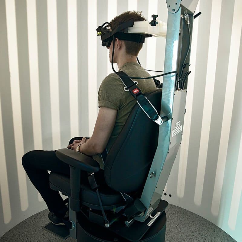 orion_at_comp_chair_environmental_adult